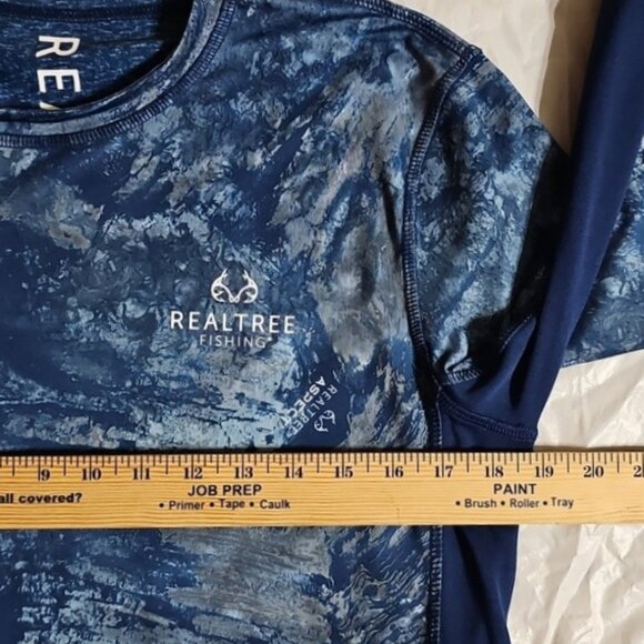 Realtree Fishing Men's Small Blue Long Sleeve Performance Fishing Tee Used - Picture 13 of 14